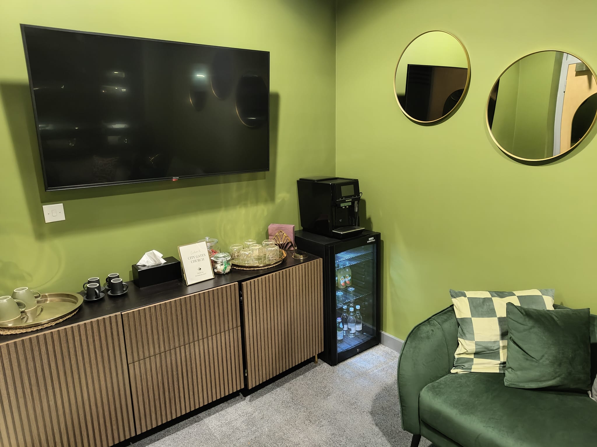Green Room 1
